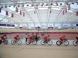 Bernard dan Ayu Akan Tampil di Kejuaraan Balap Sepeda Trek UCI 2023