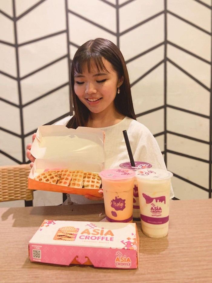 Instagram @asiacroffle