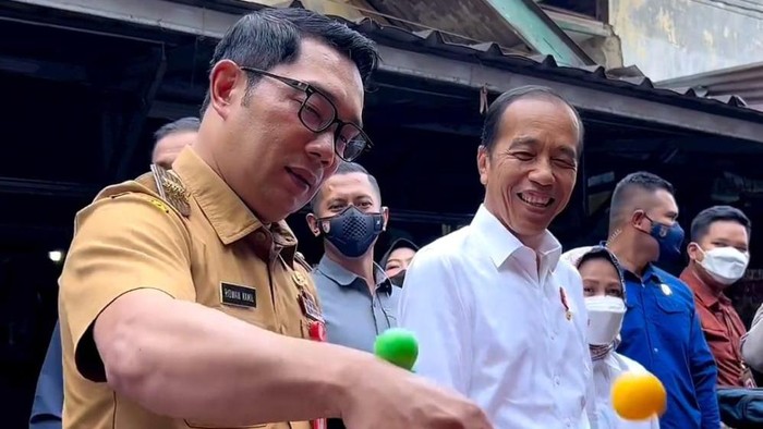 Jokowi dan Ridwan Kamil main nok-nok alias latto-latto