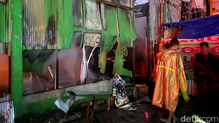 Kebakaran di Pasar Sentral Makassar, Sulsel.