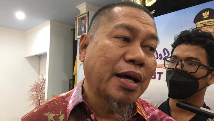 Kepala Dinas PMPTSP Nusa Tenggara Barat M. Rum di Mataram, Selasa (27/12/2022).