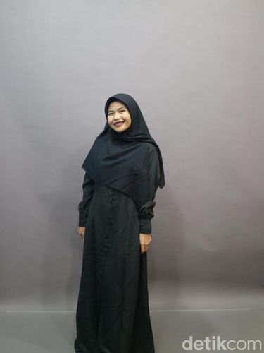 Kisah Anisah Nurul Izzah yang menceritakan pengalaman menurunkan berat badan dari 100 kg menjadi 53 kg, viral di media sosial.