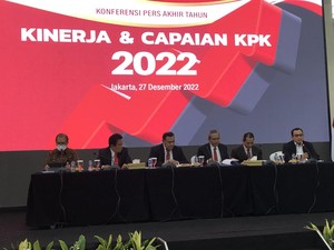 Sejarah Penuh Polemik Firli Bahuri cs yang Masa Jabatannya Bertambah