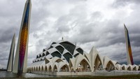Rencananya masjid ini ditutup sementara dari 27 Februari hingga 13 Maret. Algi Febri Sugita/Getty Images