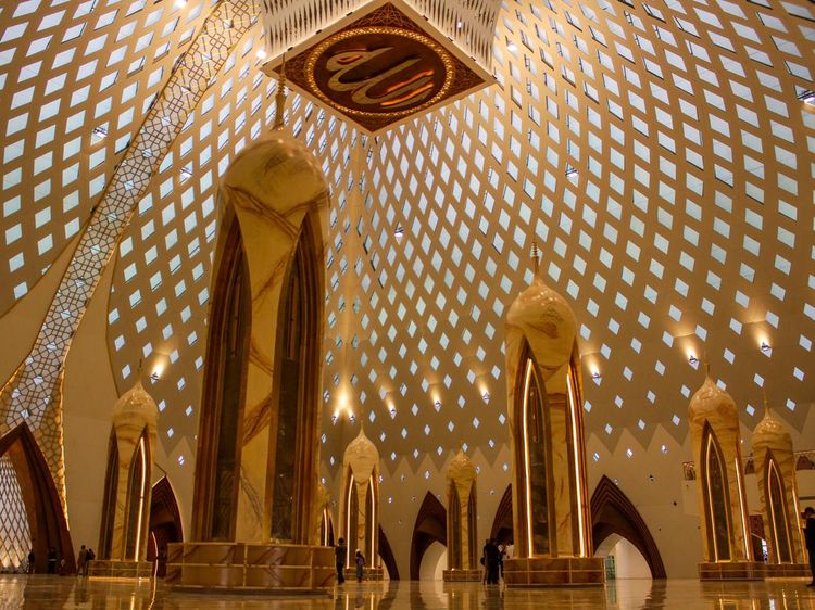 12 Masjid Sentuhan Tangan Ridwan Kamil yang Estetik