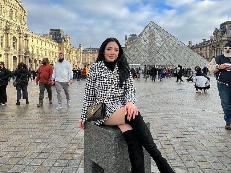 Manda Cello Liburan ke Paris, Senang Bisa Wujudkan Impian dari SMP