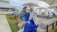 Pasangan Alvin Faiz dan Henny Rahman baru saja menggelar acara gender reveal untuk megetahui jenis kelamin anak yang dikandung oleh istrinya itu. Foto: instagram @alvin_411