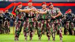 Komando! Gagahnya Kapolri-Panglima TNI Pakai Baret Merah Kopassus