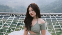 Teman sekelas cowok pernah nonjok aku sampai lebam, nggak tahu itu geng nggak suka sama aku apa gimana. Itu pas SMP, kata Paphricia. (Foto: dok Instagram)