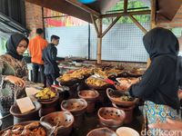 Ada Warung Sunda Di Sentul, Bisa Makan Enak Bonus View Hijau