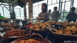 Potret Warung Sunda dengan Pemandangan Hijau di Sentul