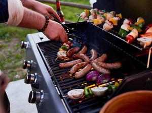 Menyambut Tahun Baru 2023 dengan Pesta BBQ di Rumah