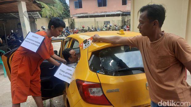Rekonstruksi kasus mahasiswa dibunuh dan dibakar di Palembang, Sumsel.
