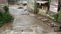 Rintih Warga Pinggiran Sungai Cikapundung Bandung