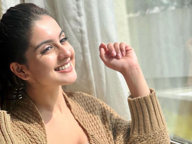 Senyum Manis Tunisha Sharma yang Kini Hilang