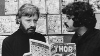 Potret Stan Lee di ruangan kantornya di Madison Avenue, Manhattan, New York saat dipotret 5 November 1971. Dia tengah menggodok adaptasi komik buat radio bersama Steve Lemberg kala itu. (Foto: Newsday RM via Getty Images/Newsday LLC)