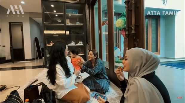 Ashanty dan Krisdayanti rebutan cucu