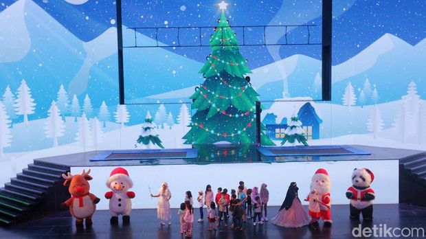 Libur Natal dan Tahun Baru (Nataru) dapat dinikmati di Trans Studio Cibubur. Ada pertunjukan menarik dari Princess Ella, lho.