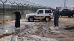 Badai Musim Dingin Melanda Kuwait, Warga Malah Kegirangan Main Salju