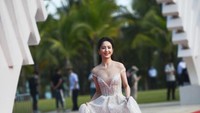 Tong Liya menghadiri upacara penutupan Festival Film Internasional Pulau Hainan keempat di Sanya, Provinsi Hainan, Tiongkok, jelang perayaan Natal. Foto: VCG via Getty Images/VCG