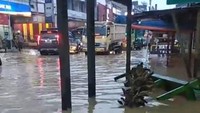 Hujan deras menjadi salah satu faktor atau pemicu banjir di wilayah Aek Nabara, Labuhanbatu. (Foto: Istimewa)