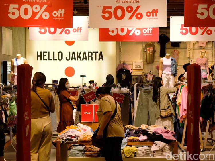 Berburu Barang Diskon di Mal Jakarta Jelang Akhir Tahun
