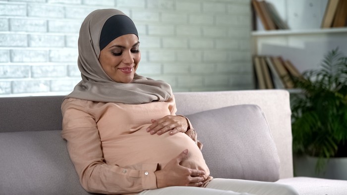 Ilustrasi Ibu Hamil Muslim