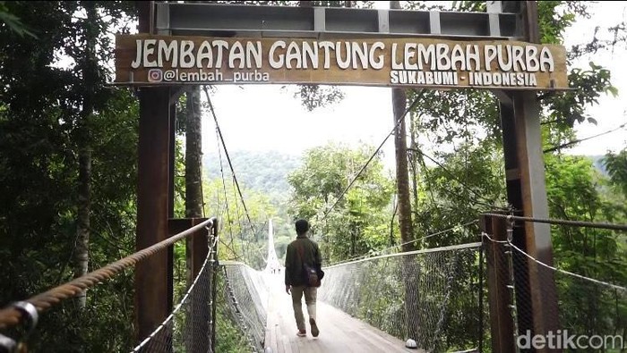 Jembatan Lembah Purba di Sukabumi.