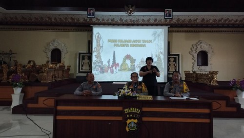 Kapolresta Denpasar Kombes Bambang Yugo Pamungkas, dalam Konferensi Pers di Kantornya, Rabu (28/12/2022).