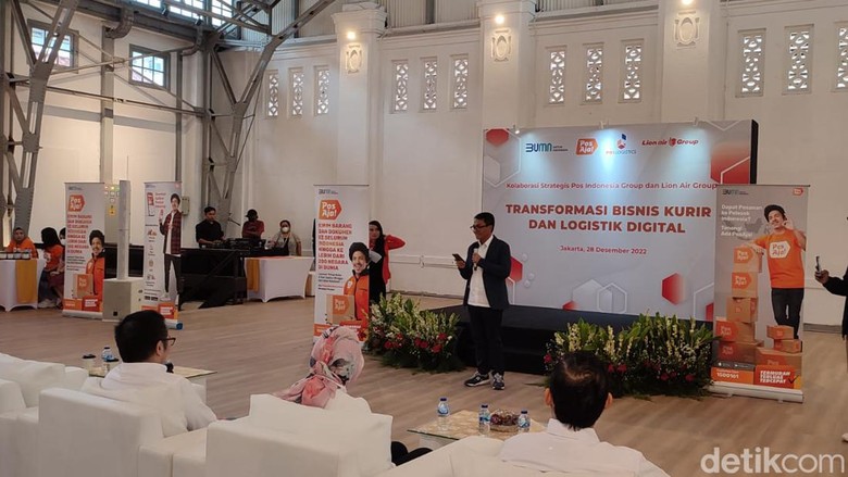 Kerjasama POS Indonesia dan Lion Air Group