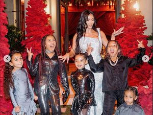 Terungkap Jumlah Nanny yang Dipekerjakan Kim Kardashian untuk 4 Anaknya