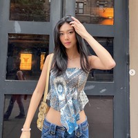 Lee Nadine tengah menjadi perbincangan hangat netizen Indonesia di media sosial. Kontestan acara perjodohan Netflix Single’s Inferno 2 ini membuat publik takjub. Karena selain cantik dan seksi, Nadine terungkap mahasiswa kedokteran Harvard. Foto: dok. Instagram @deeenerss