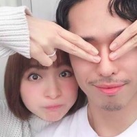 Ini potretnya dengan mantan suami yang tidak diketahui namanya. Foto: Instagram