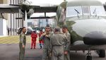 Mulusss.. Pesawat Bikinan PTDI Mendarat di Hanggar TNI AU