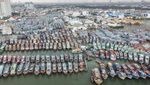 Nelayan di Muara Angke Libur Melaut Akibat Cuaca Buruk