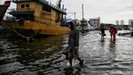 Nestapa Warga Jakut, Banjir Rob Melanda di Penghujung Tahun