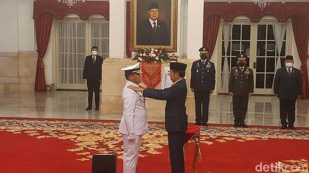 Pelantikan Laksamana TNI Muhammad Ali menjadi KSAL Pengganti Yudo Margono