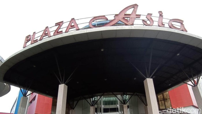 Plaza Asia di Tasikmalaya.
