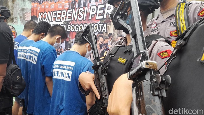 Polisi amankan pemuda bercelurit yang serang warga di Bogor