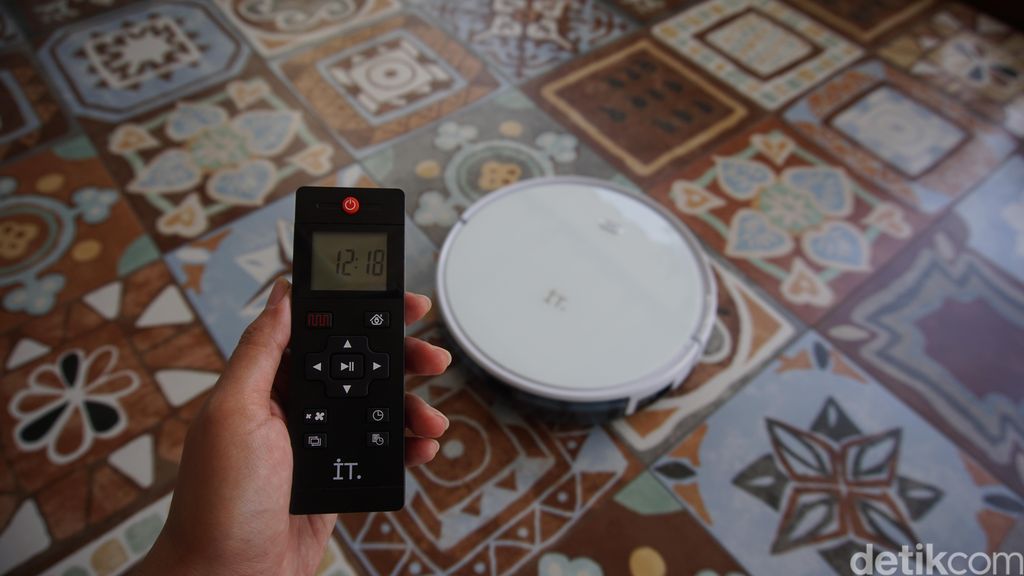 Robot vacuum cleaner IT GS01