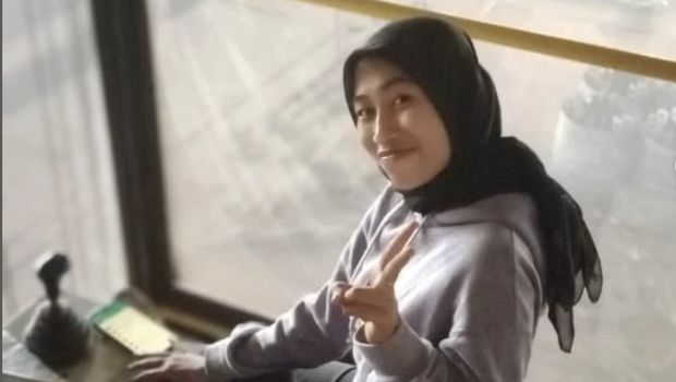 Seleb Tiktok Nirwana Selle yang juga pekerja tambang PT GNI Morowali Utara tewas terjebak di dalam crane yang terbakar. (dok. Istimewa)