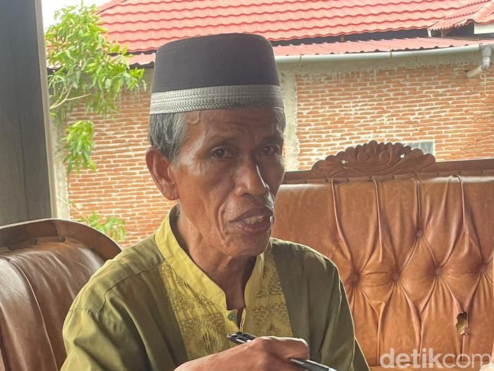 Selle T, ayah dari mendiang seleb tiktok Nirwana Selle yang tewas di kebakaran PT GNI. (Muhclis Abduh/detikSulsel)