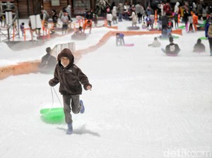 Trans Snow World Bekasi Menggoda dengan Promo Segudang