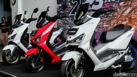 Namun, harga motor listrik United bisa lebih murah di bawah Rp10 juta apabila pemerintah jadi menetapkan subsidi Rp8 juta untuk setiap pembelian motor listrik baru.
