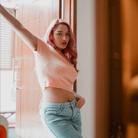 Hanya dalam dua bulan, Siti Badriah berhasil memangkas berat badan menjadi 58 kg. Namun itu belum mencapai target. Foto: Instagram/@sitibadriahh