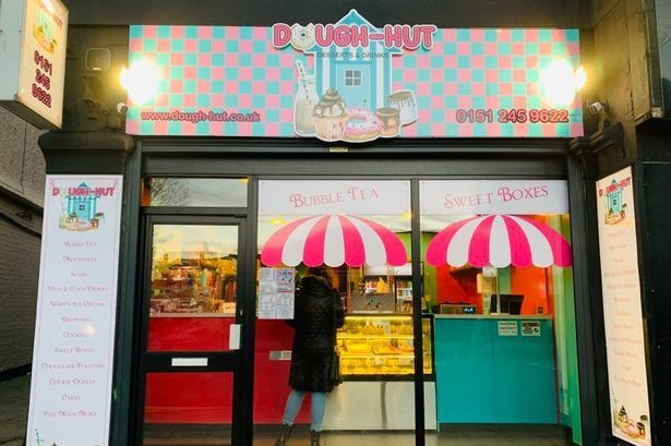 Sukses! Kantor Taksi Berubah Jadi Kafe Dessert dan Boba yang Ramai Antrean