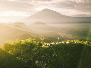 Rute dan Harga Tiket Masuk Bukit Sanghyang Dora Majalengka