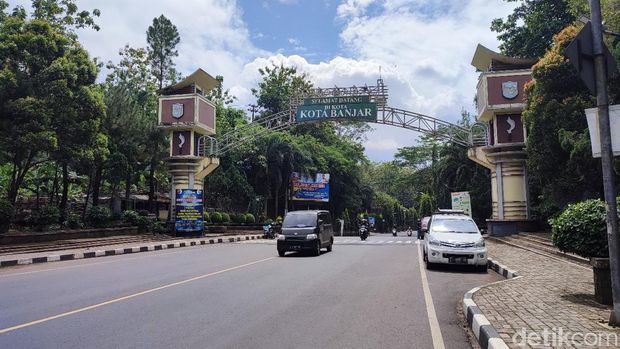 Tanjakan Tepung Kanjut di Banjar