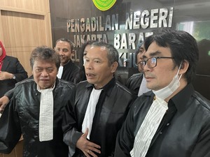Roy Suryo Pikir-pikir Ajukan Banding Vonis 9 Bulan Bui Kasus Meme Stupa