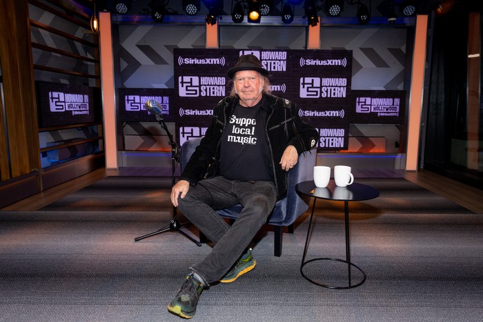LOS ANGELES, CALIFORNIA - NOVEMBER 16: Neil Young visits SiriusXMs The Howard Stern Show at the SiriusXM Hollywood Studio on November 16, 2022 in Los Angeles, California. (Photo by Emma McIntyre/Getty Images for SiriusXM)